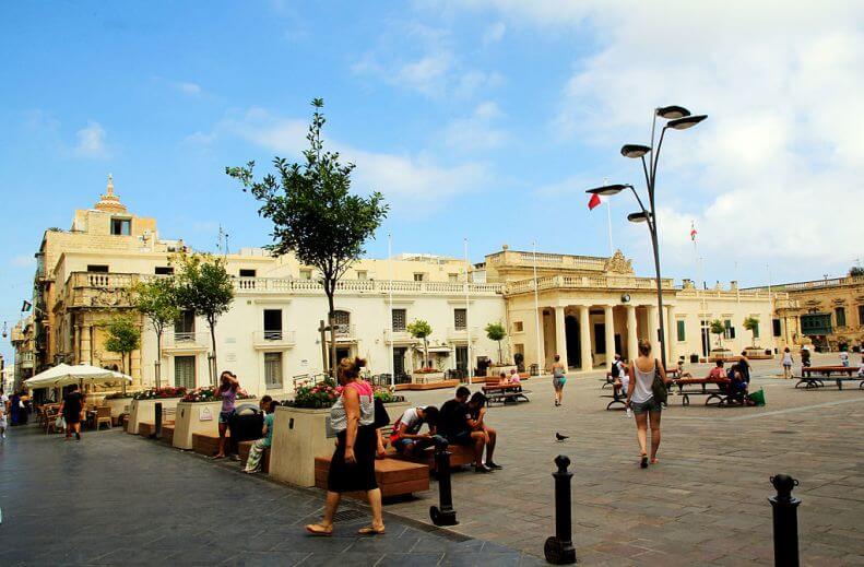 Piazza St John a La Valletta Malta