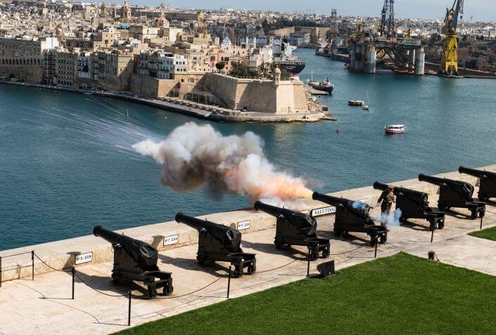 Cannoni di Upper Barrakka Gardens a La Valletta Malta